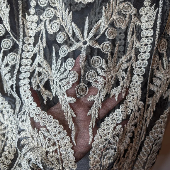 CATO Embroidered Detail Sheer Top Black & Champagne Formal Blouse Small - Picture 4 of 9